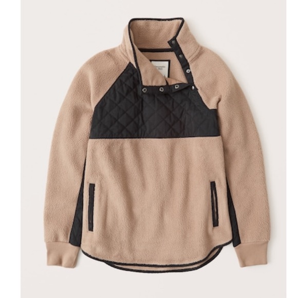 Abercrombie & Fitch Tops - Abercrombie Asymmetrical Snap-Up Fleece